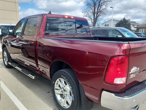 Delmonico Red Pearlcoat 2019 RAM 1500 Big Horn