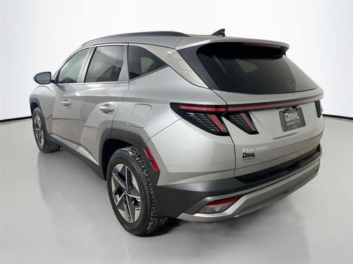 Shimmering Silver 2026 Hyundai TUCSON SEL Premium