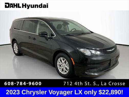 2023 Chrysler Voyager LX