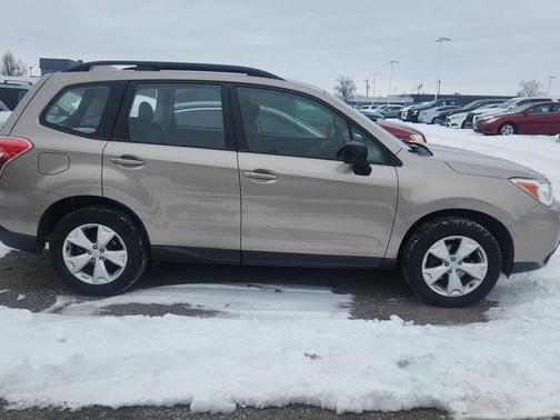 2016 Subaru Forester 2.5i