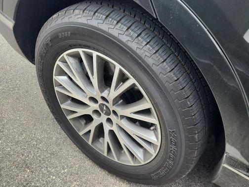 Storr Green 2025 Genesis GV80 2.5T