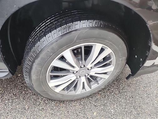 2020 Nissan Pathfinder SL 4WD