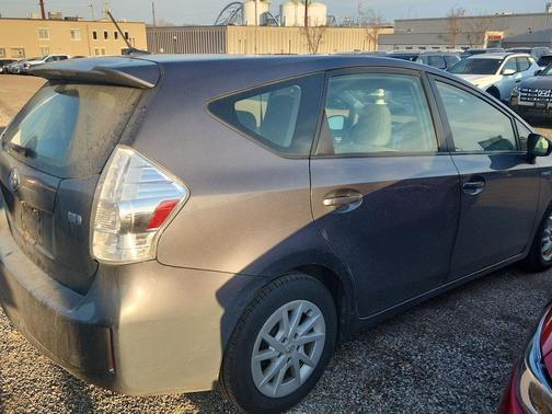 2014 Toyota Prius v Three
