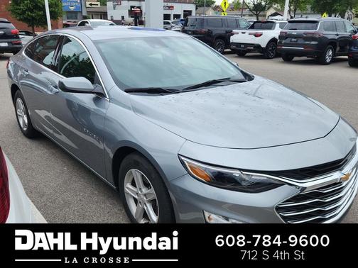 Sterling Gray Metallic 2024 Chevrolet Malibu FWD 1LT