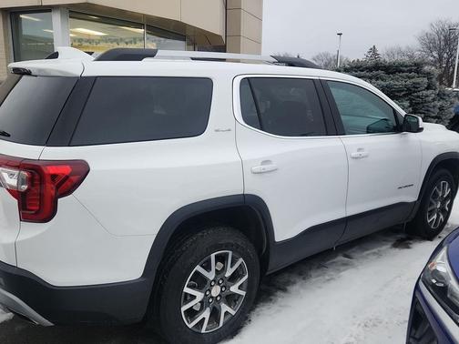 2023 GMC Acadia FWD SLE