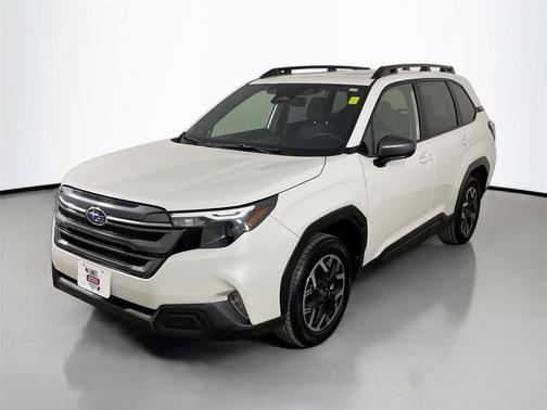 Crystal White Pearl 2025 Subaru Forester Premium