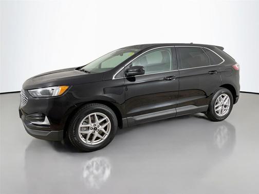 Agate Black Metallic 2023 Ford Edge SEL