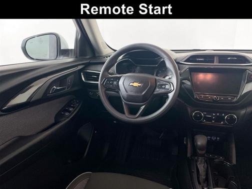 Summit White 2022 Chevrolet Trailblazer LT