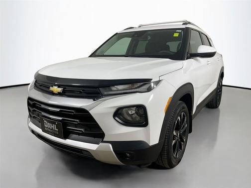 Summit White 2022 Chevrolet Trailblazer LT