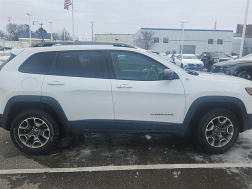 2021 Jeep Cherokee Trailhawk