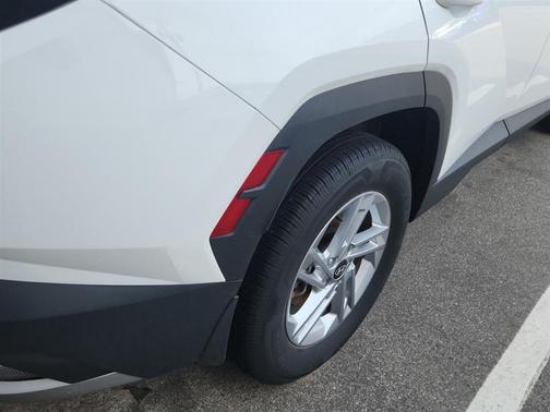 Serenity White Pearl 2025 Hyundai TUCSON SE