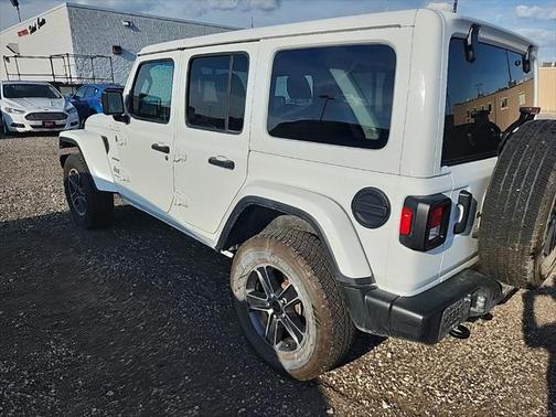 2023 Jeep Wrangler 4-Door Sahara