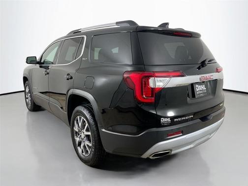 2023 GMC Acadia AWD SLT