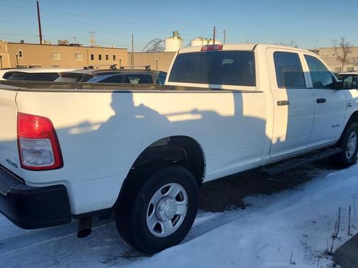 2022 RAM 2500 Tradesman Crew Cab 4x4 8' Box