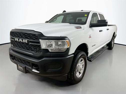 2022 RAM 2500 Tradesman Crew Cab 4x4 8' Box
