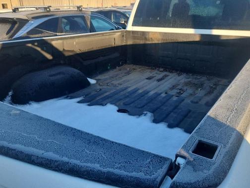 2022 RAM 2500 Tradesman Crew Cab 4x4 8' Box