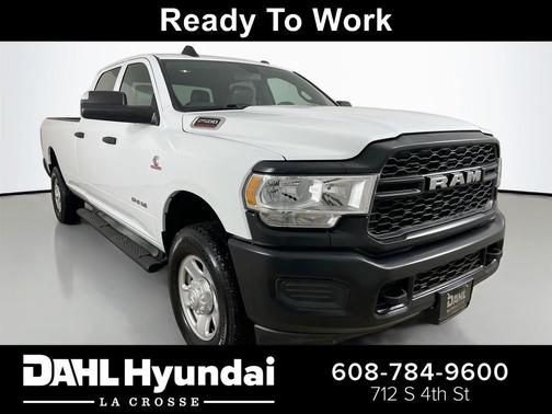 2022 RAM 2500 Tradesman Crew Cab 4x4 8' Box