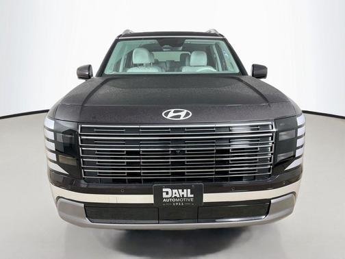 GALAXY MAROON P 2027 Hyundai PALISADE Limited 7P