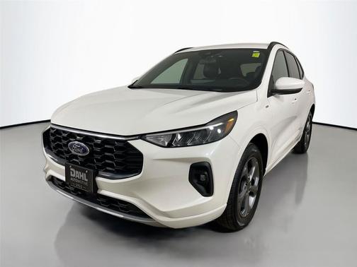 Star White Metallic Tri-Coat 2024 Ford Escape ST-Line Select