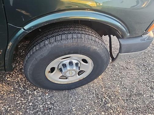 2011 Chevrolet Express 2500 Work Van