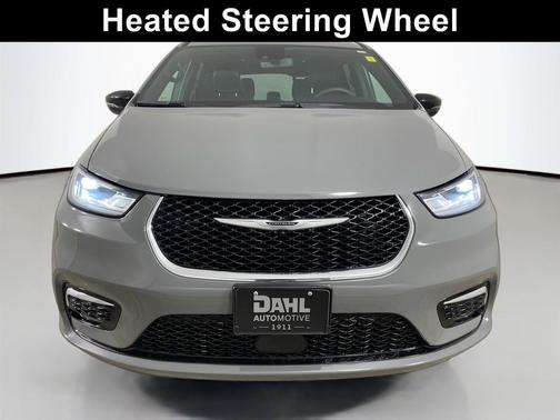 Ceramic Gray Clearcoat 2025 Chrysler Pacifica L