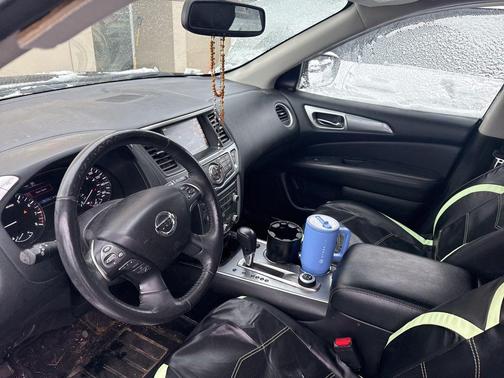 2020 Nissan Pathfinder SL 4WD