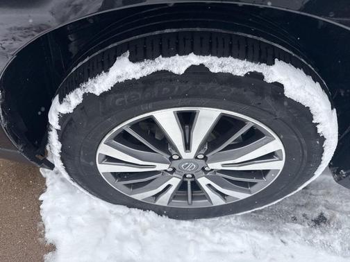 2020 Nissan Pathfinder SL 4WD