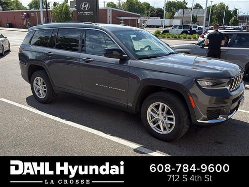 Baltic Gray Metallic Clearcoat 2022 Jeep Grand Cherokee L Laredo