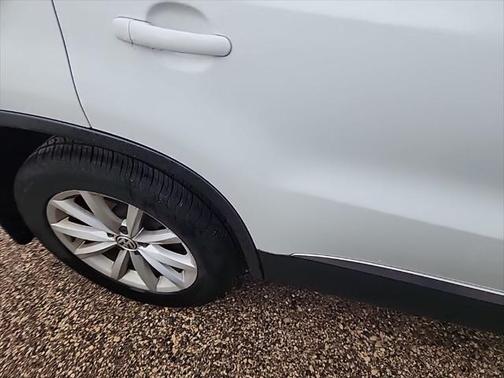 2017 Volkswagen Tiguan 2.0T Wolfsburg Edition