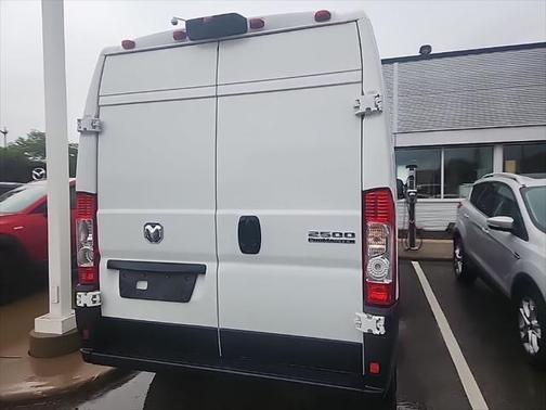 2025 RAM ProMaster 2500 Tradesman