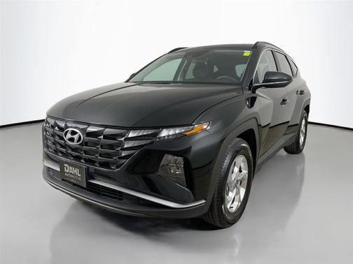 Black Pearl 2024 Hyundai TUCSON SEL