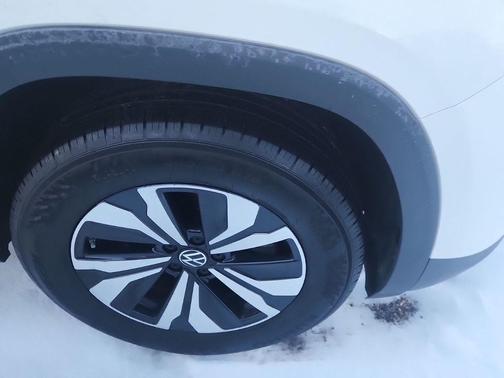 2024 Volkswagen Atlas 2.0T SE