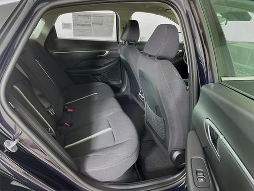 2025 Hyundai SONATA Hybrid SE