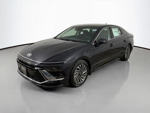 2025 Hyundai SONATA Hybrid SE