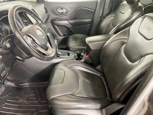 Granite Crystal Metallic Clearcoat 2019 Jeep Cherokee Limited