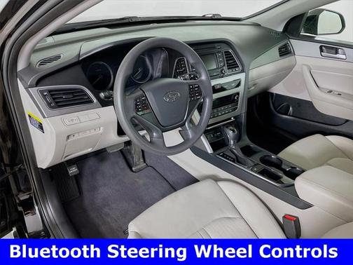 2016 Hyundai SONATA Hybrid SE