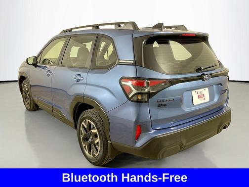 2025 Subaru Forester Base
