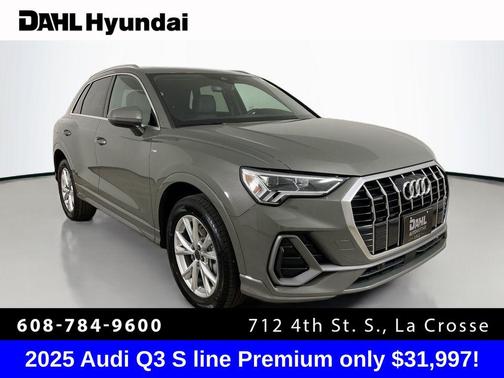 2025 Audi Q3 Premium 45 TFSI S line quattro Tiptronic