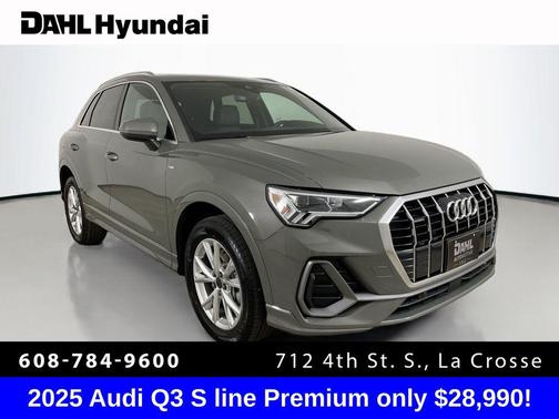 2025 Audi Q3 Premium 45 TFSI S line quattro Tiptronic