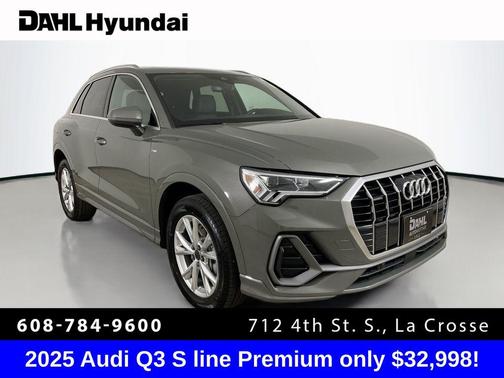 2025 Audi Q3 Premium 45 TFSI S line quattro Tiptronic