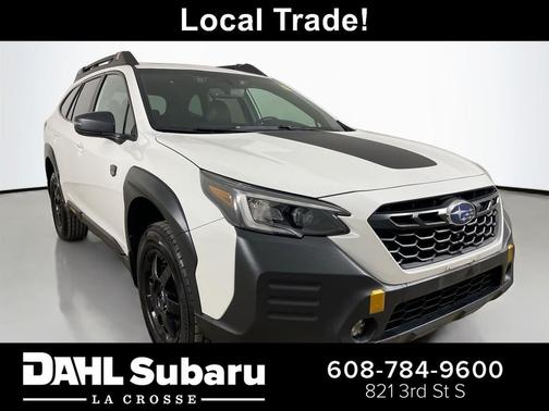 Crystal White Pearl 2022 Subaru Outback Wilderness