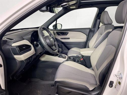 Crystal White Pearl 2025 Subaru Forester Premium