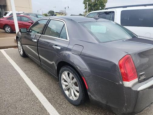 2018 Chrysler 300 Limited