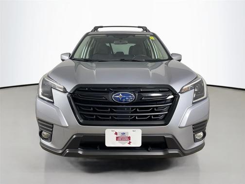 Ice Silver Metallic 2023 Subaru Forester Premium