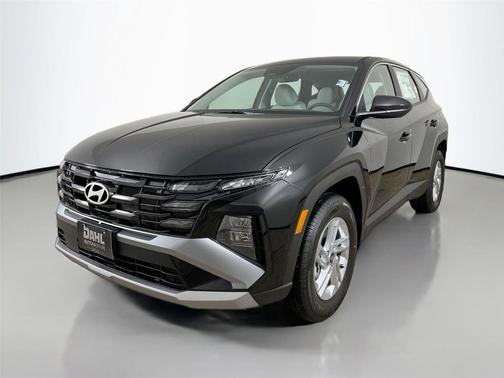 Phantom Black 2026 Hyundai TUCSON SE