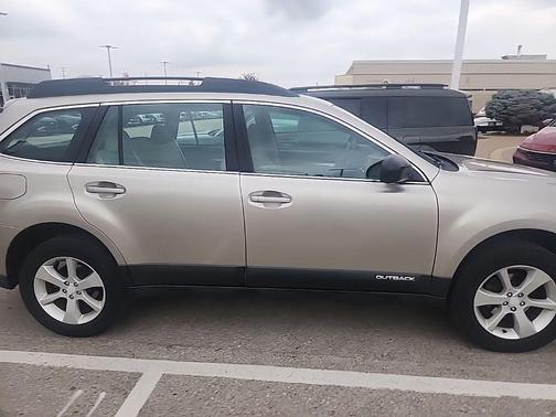 2014 Subaru Outback 2.5i