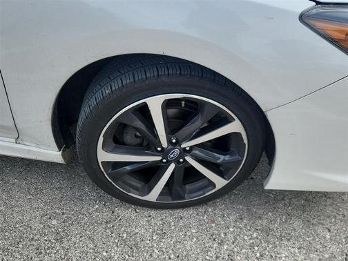Crystal White Pearl 2020 Subaru Impreza Sport 5-Door