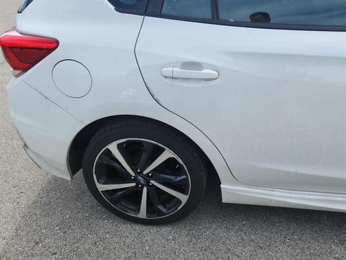 Crystal White Pearl 2020 Subaru Impreza Sport 5-Door