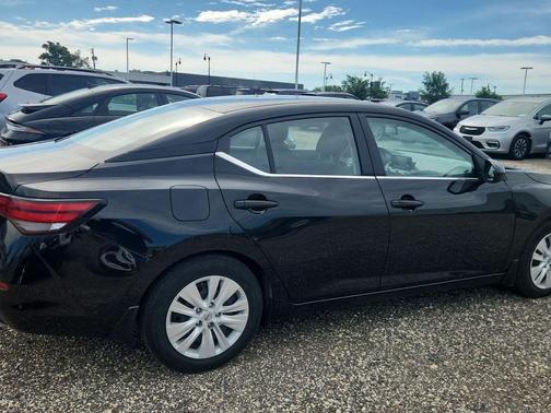 Super Black 2024 Nissan Sentra S