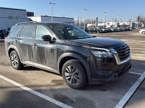 2025 Nissan Pathfinder SV 4WD